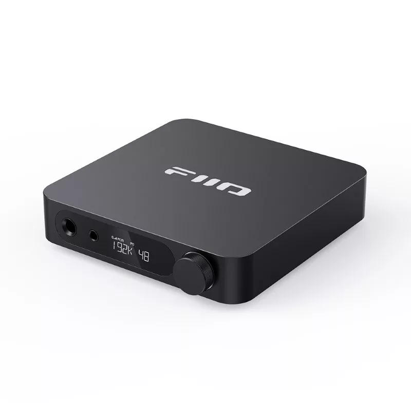 FiiO K11 fekete asztali DAC és fejhallgató-erősítő